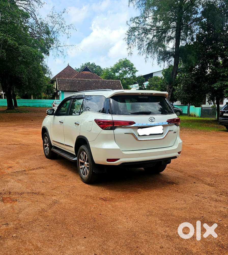 2017 Toyota Fortuner 4x4 At Orginal Kerala