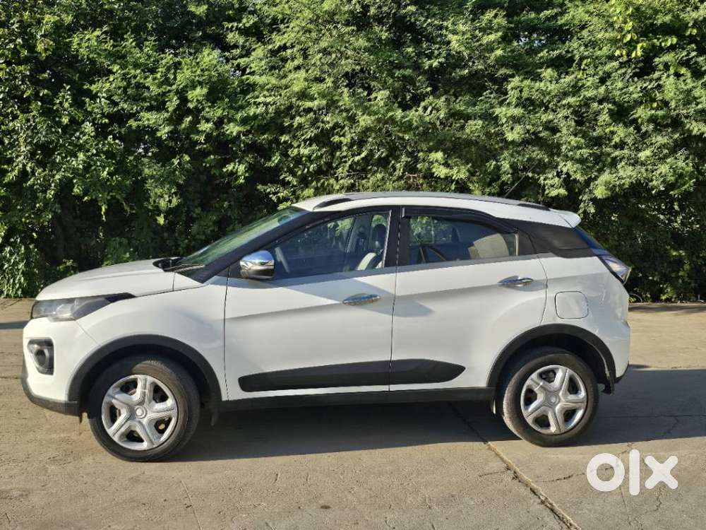 Tata Nexon 1.5 Revotorq Xm (s), 2021, Diesel