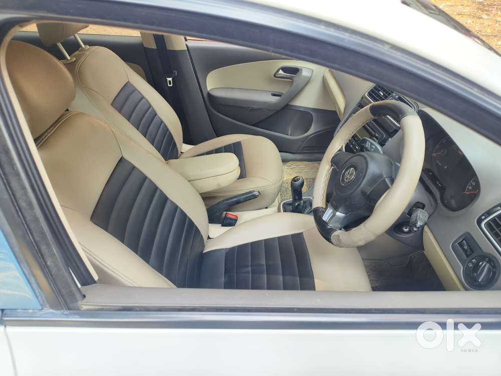 Volkswagen Vento 2010-2013 Petrol Highline, 2011, Petrol