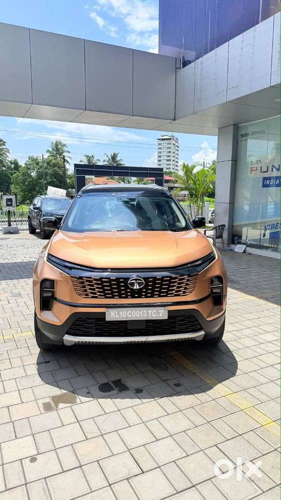 Tata Safari Accomplished Plus Dual Tone At, 2023, Diesel