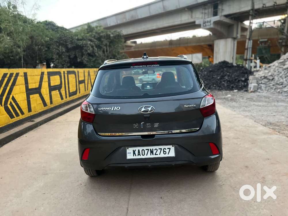 Hyundai Grand I10 Nios Sportz Dual Tone, 2021, Petrol
