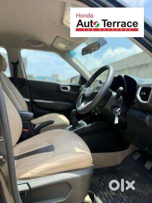 Hyundai Venue 1.2 S Plus, 2020, Petrol