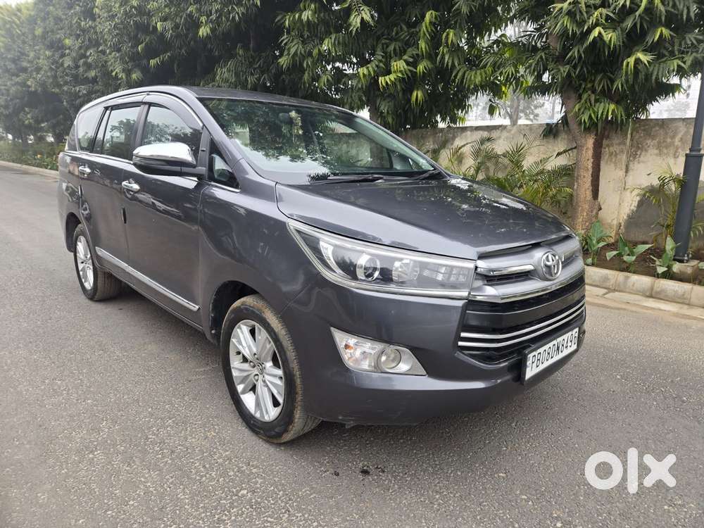 Toyota Innova Crysta 2.8 Z, 2016, Diesel