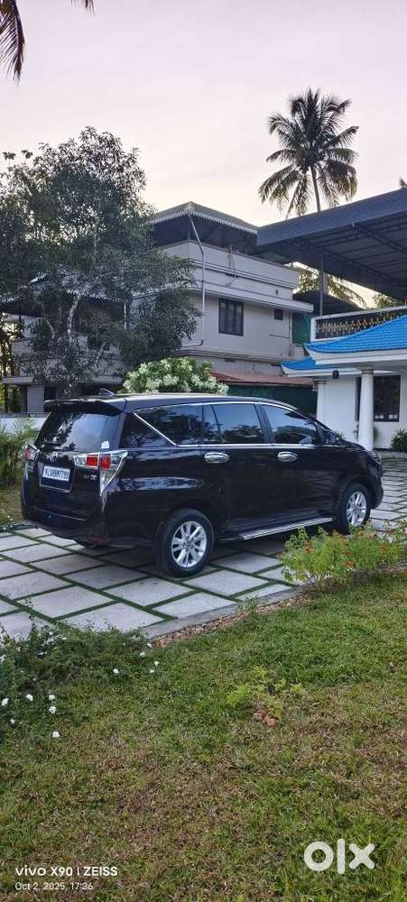 Toyota Innova Crysta 2.4 G Mt, 2017, Diesel