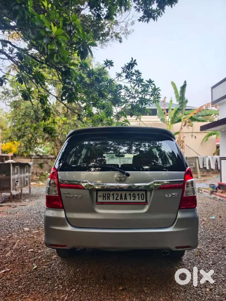 Toyota Innova 2015 Diesel Well Maintained