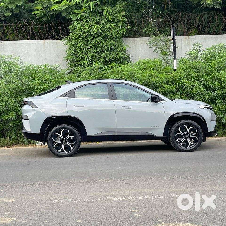 Tata Curvv Crtv Amt, 2025, Diesel