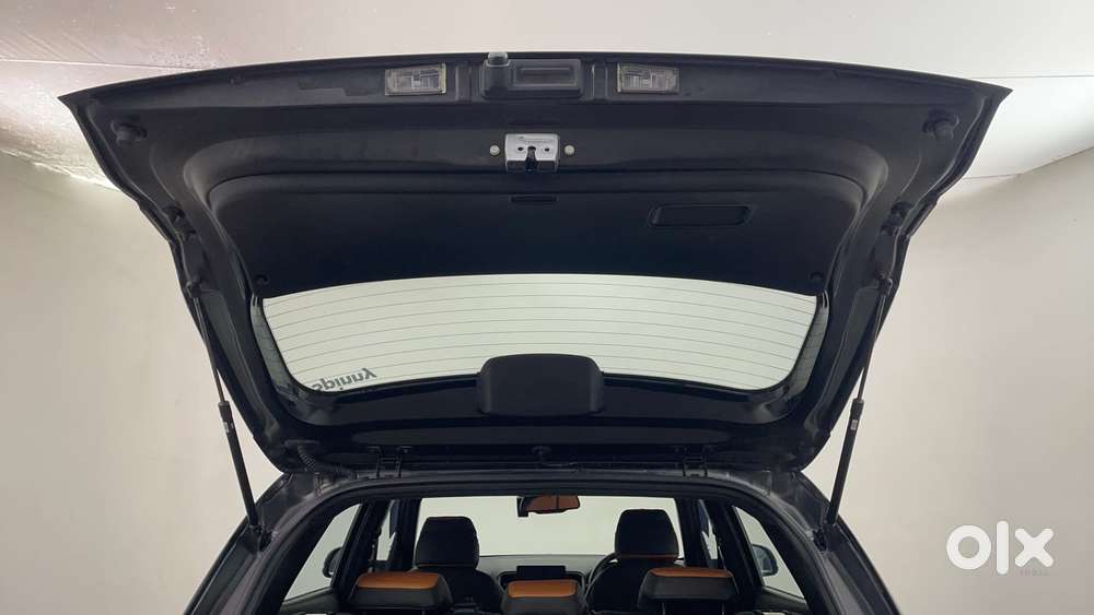 Hyundai Venue 1.0 Sx (o) Turbo Dct, 2023, Petrol