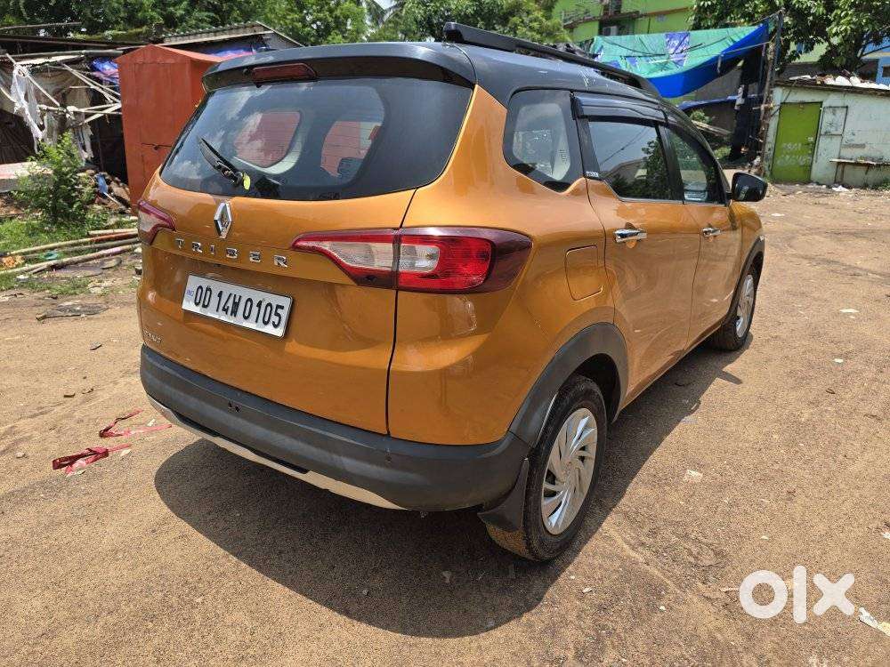 Renault Triber 1.0 Rxz Dual Tone, 2021, Petrol