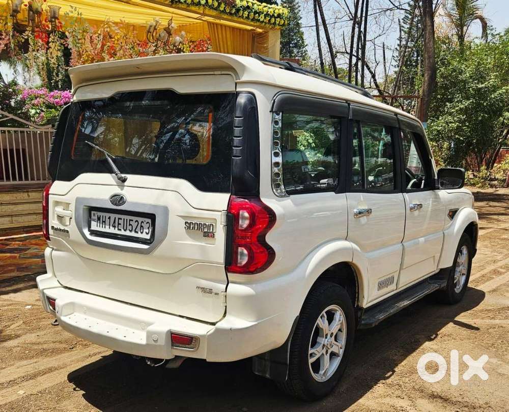 Mahindra Scorpio S10, 2015, Diesel