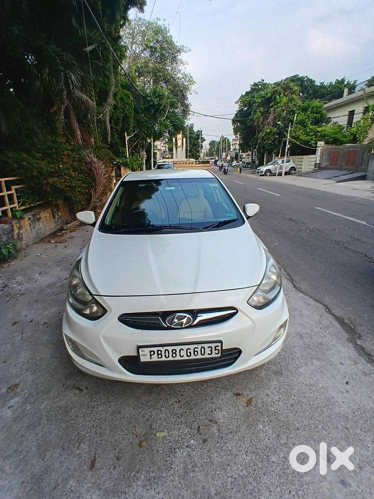 2013 Hyundai Verna Diesel 1.6 Sx (o) Crdi Mt