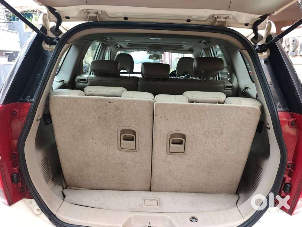 Mahindra Xuv500 W10 2017