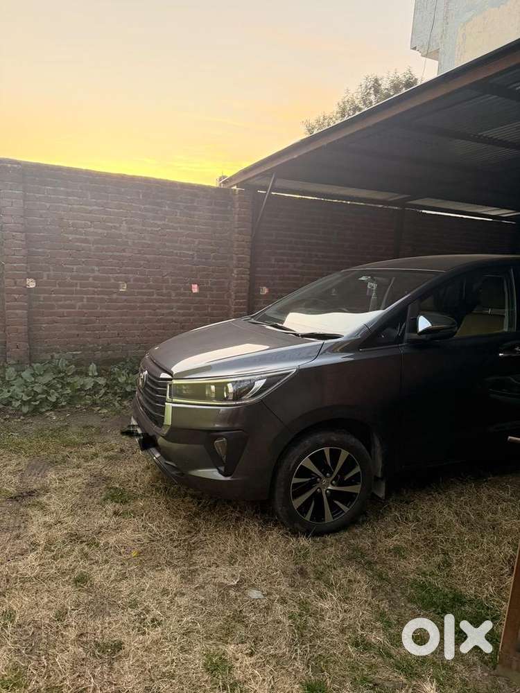 Toyota Innova Crysta 2022 Diesel Well Maintained