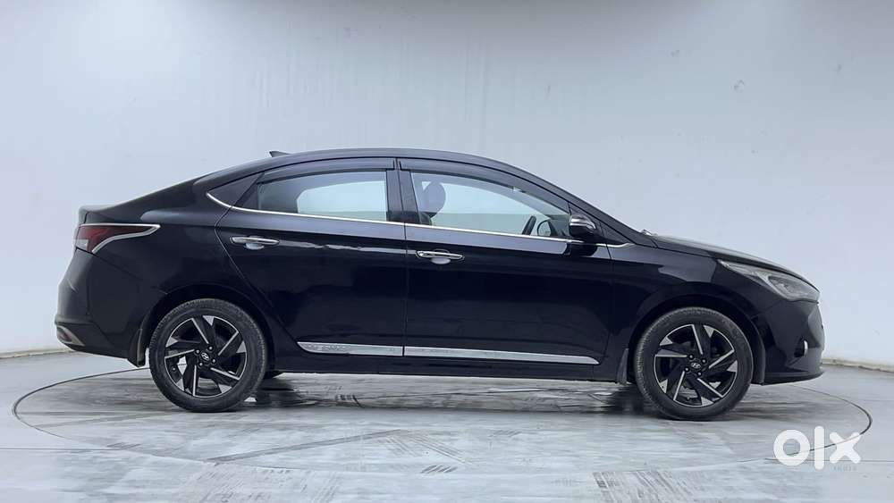 Hyundai Verna 1.5 Sx (o) Vtvt Ivt, 2022, Petrol