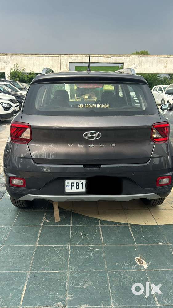 Hyundai Venue S 1.2 Petrol, 2021, Petrol
