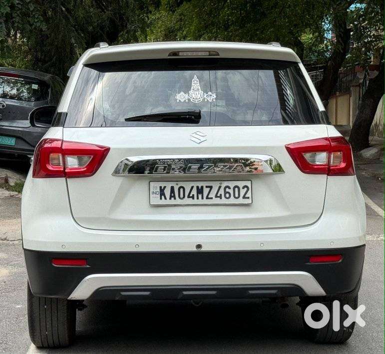 Maruti Suzuki Brezza Zdi+ Dual Tone, 2021, Petrol