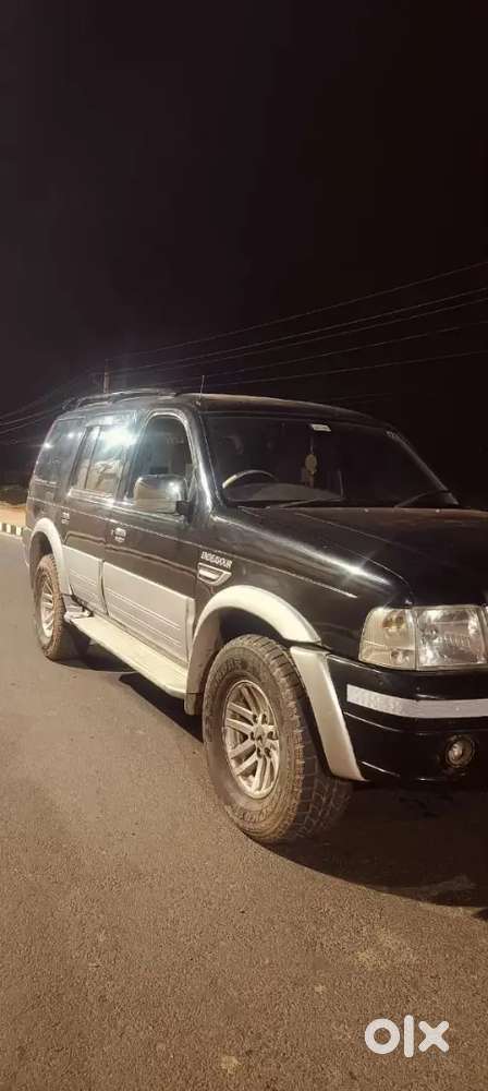 Ford Endeavour 2005 Titanium Plus