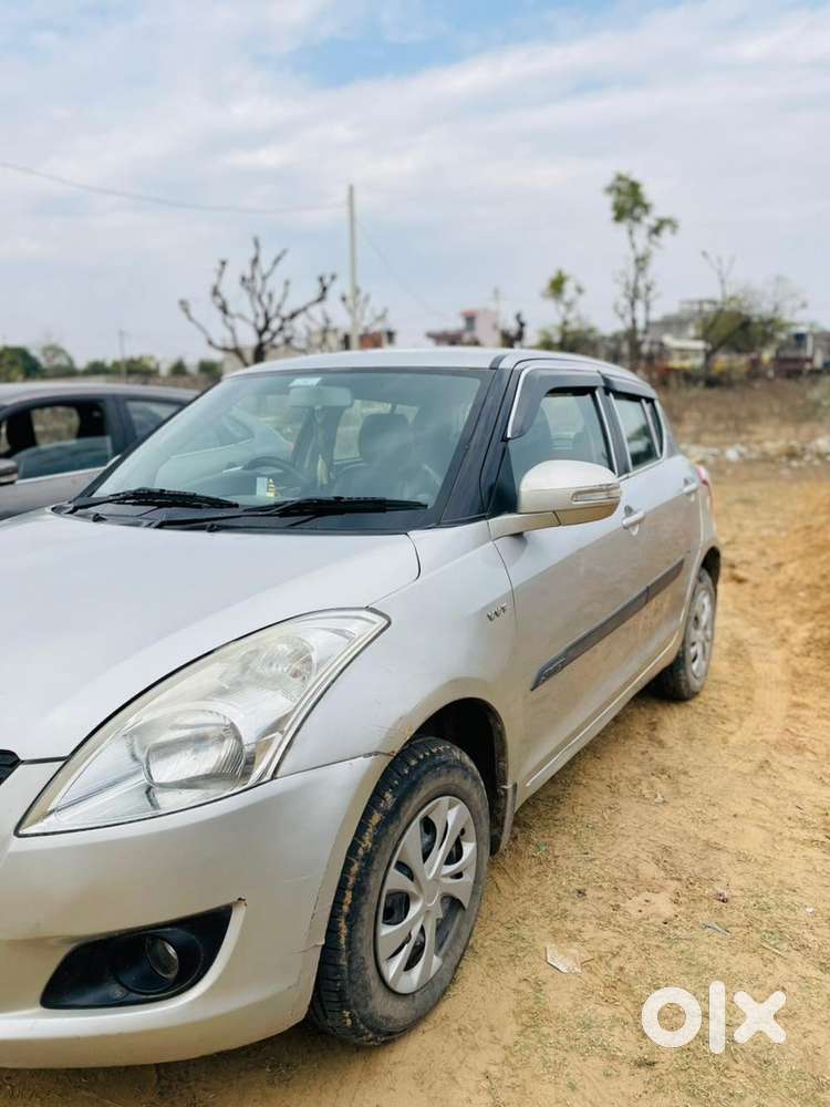 Maruti Suzuki Swift Petrol 2012