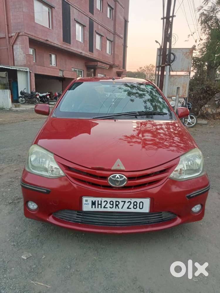 Toyota Etios Liva 2011 Petrol Well Maintained