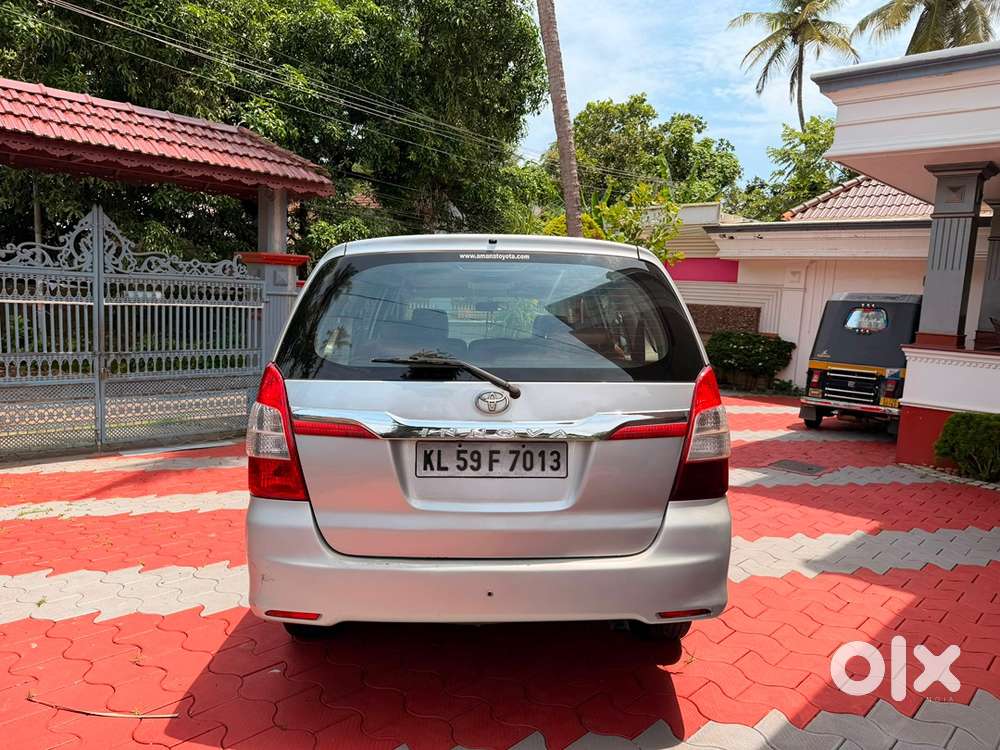 Toyota Innova Diesel 2012