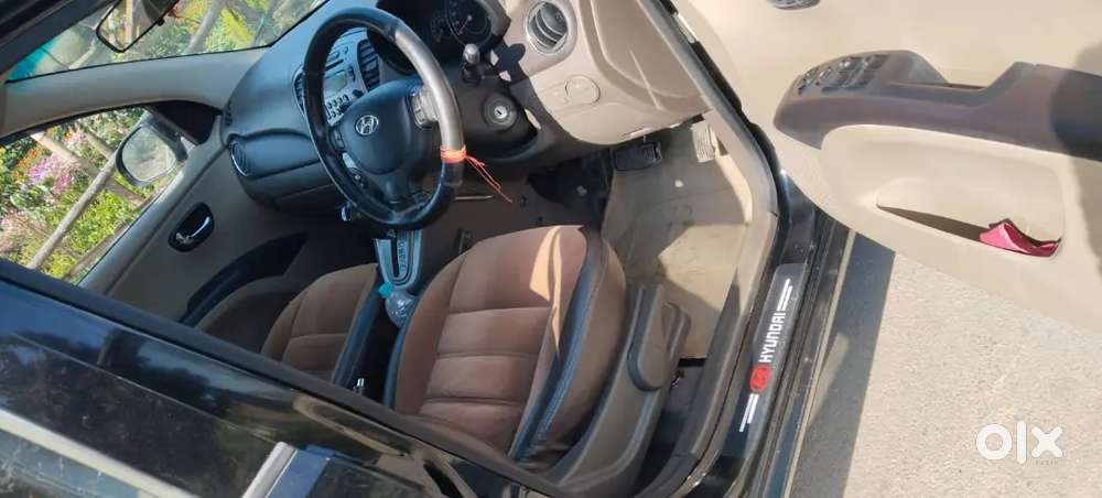 Hyundai I10 2013 Petrol  Automatic With Sunroof Black Colour