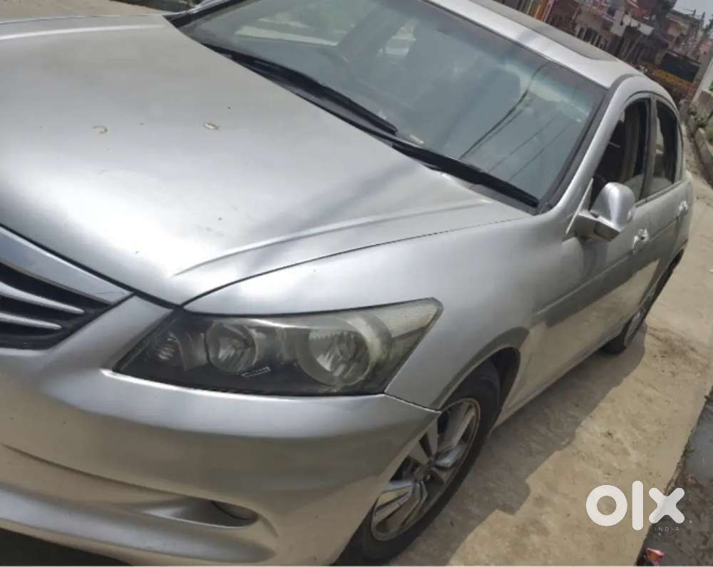 Honda Accord 2013 2.4 At