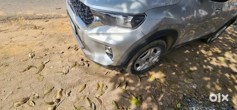 Kia Sonet 2023 Petrol Well Maintained