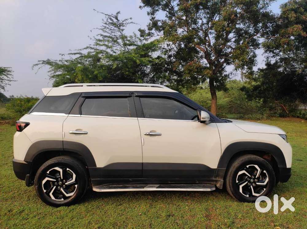Maruti Suzuki Brezza 1.5 Zxi Plus Smart Hybrid, 2024, Petrol