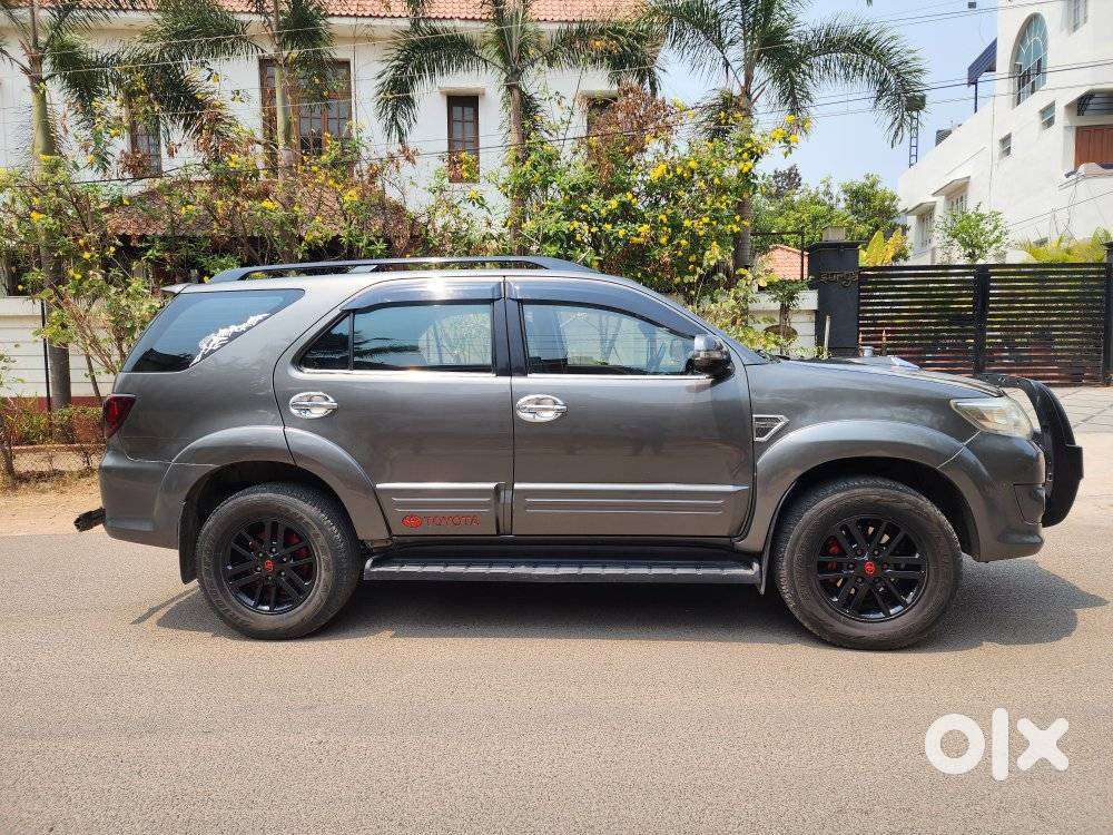 Toyota Fortuner 3.0 4x2 Mt, 2012, Diesel