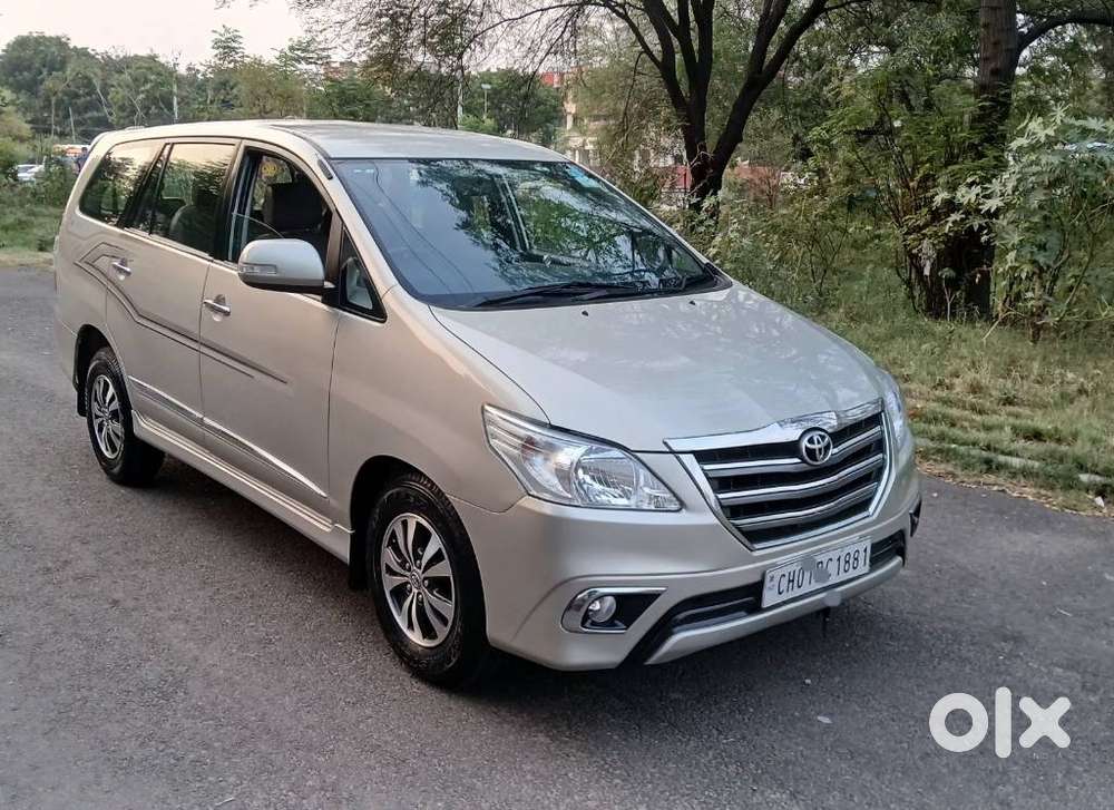 Toyota Innova 2.5 Z Diesel 7 Seater Bs Iv, 2015, Diesel