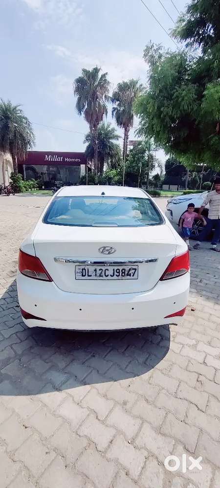 Hyundai Fluidic Verna 2016