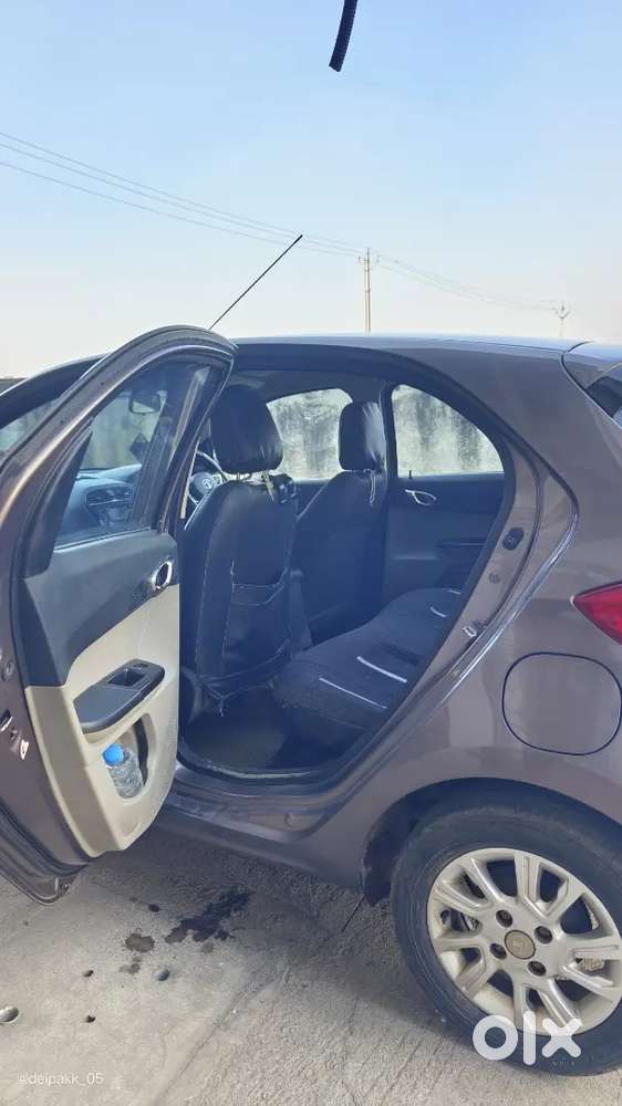 Tata Tiago Xz Petrol Excellent Condition/single Owner/well Maintained