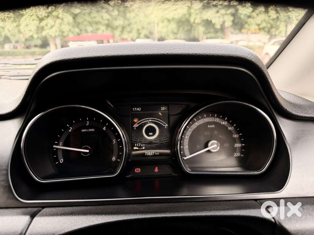 Tata Hexa 2.2 Xe 4x2 7 Str, 2018, Diesel