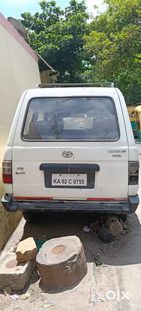 Toyota Qualis 2004