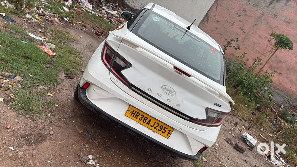 Hyundai Aura Manual 2025