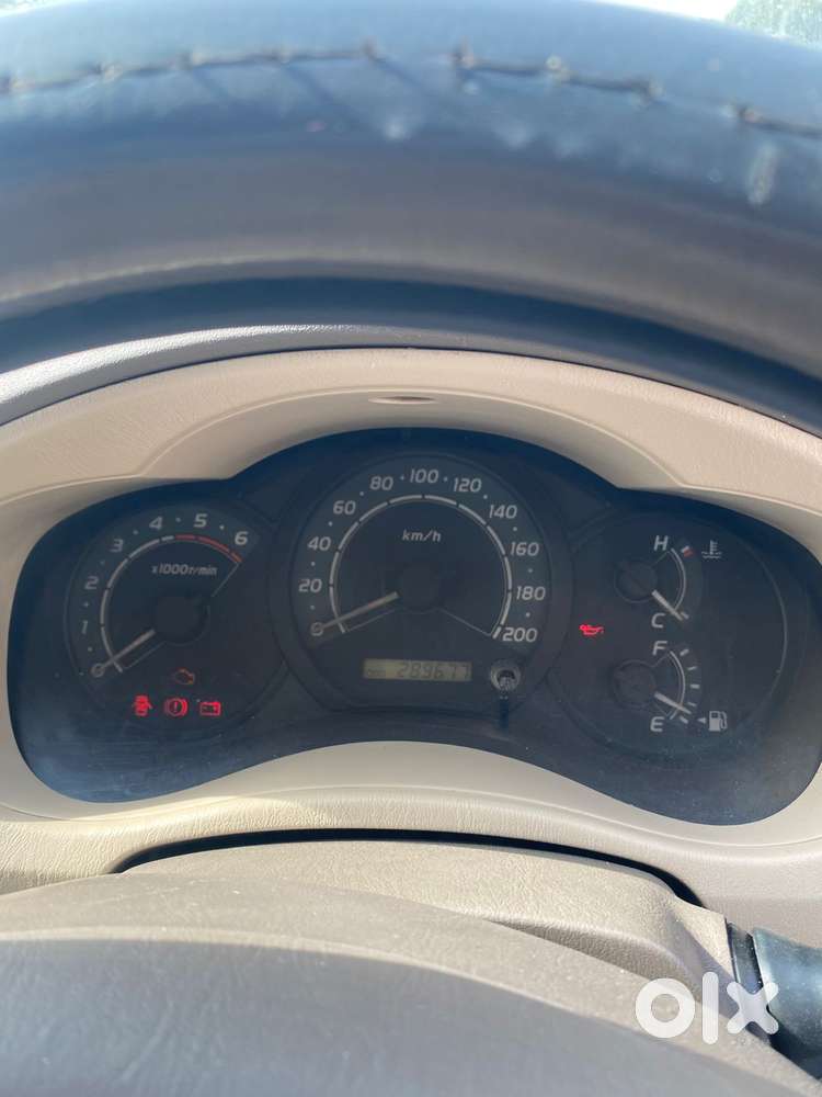 Toyota Innova, 2006