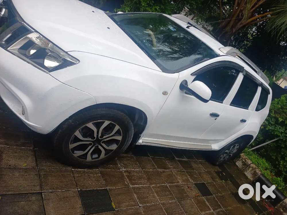 Nissan Terrano 2014 Top Model