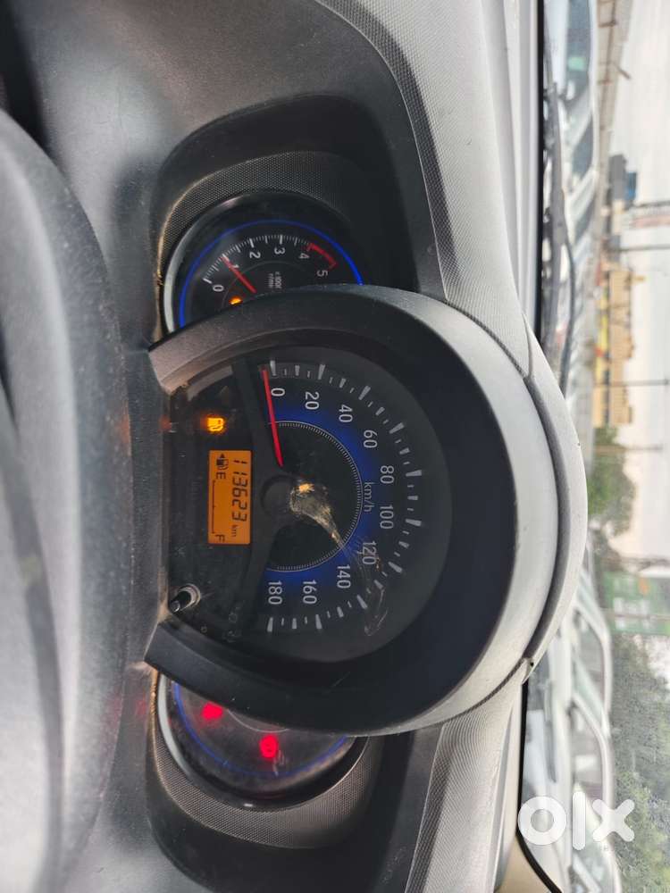 Honda Mobilio, 2015, Diesel