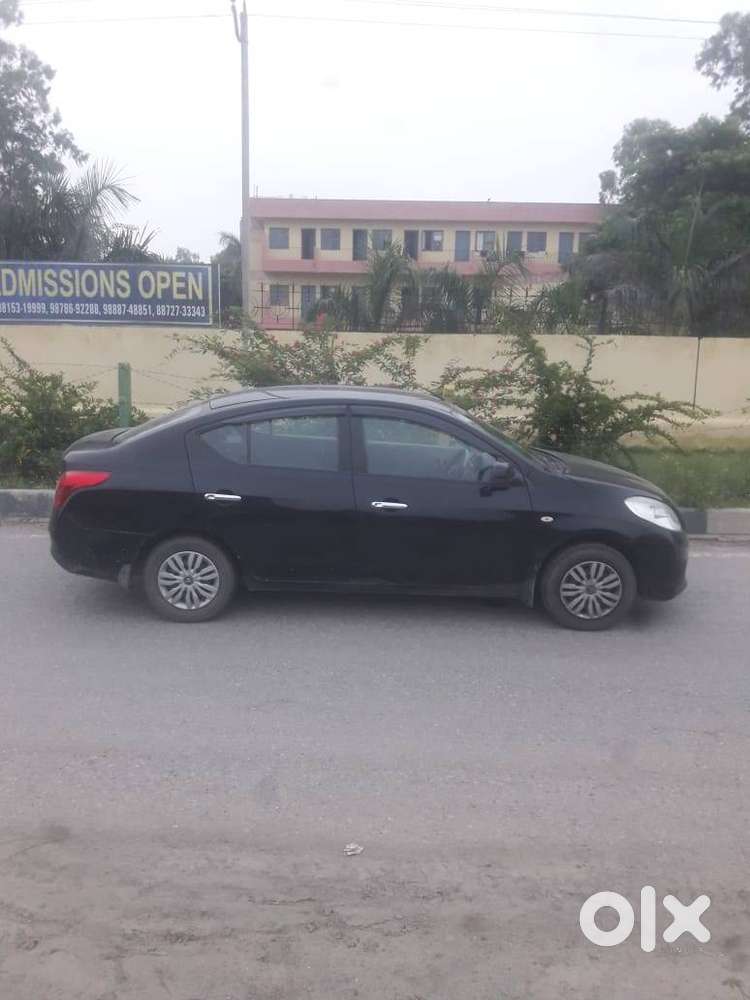 Nissan Sunny Black 2013 Model