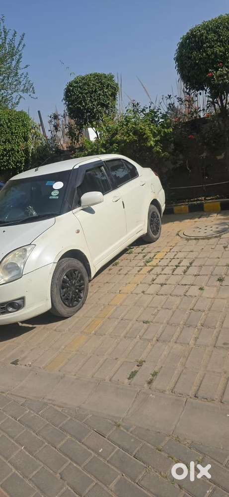Maruti Suzuki Dzire 2011 Petrol In Mint Condition Direct Owner