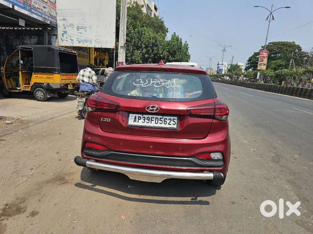 Hyundai I20 2020 Petrol 130000 Km Driven