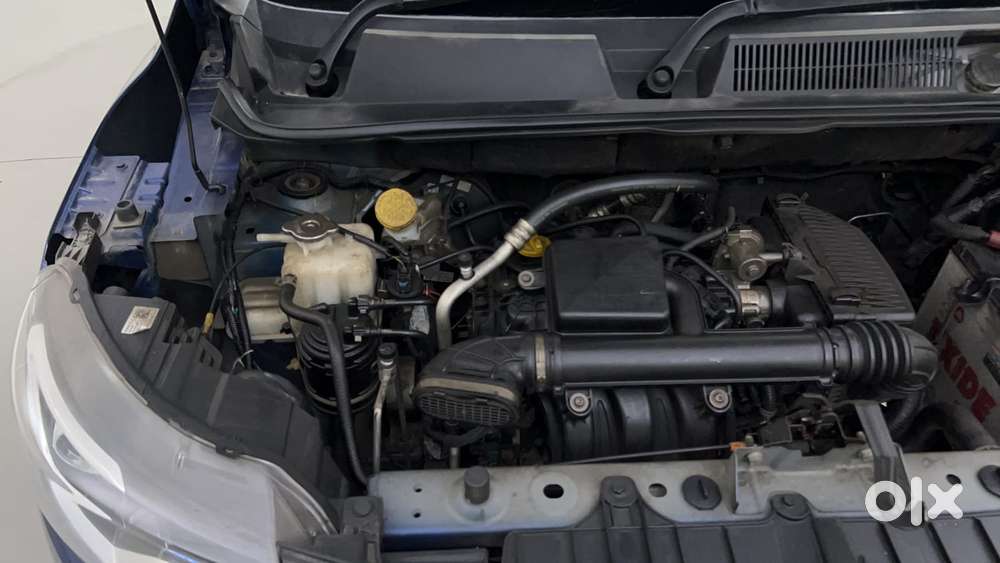 Renault Triber Rxz, 2022, Petrol