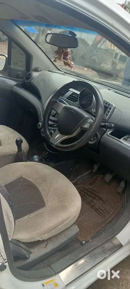 Chevrolet Beat Petrol 2011 Model