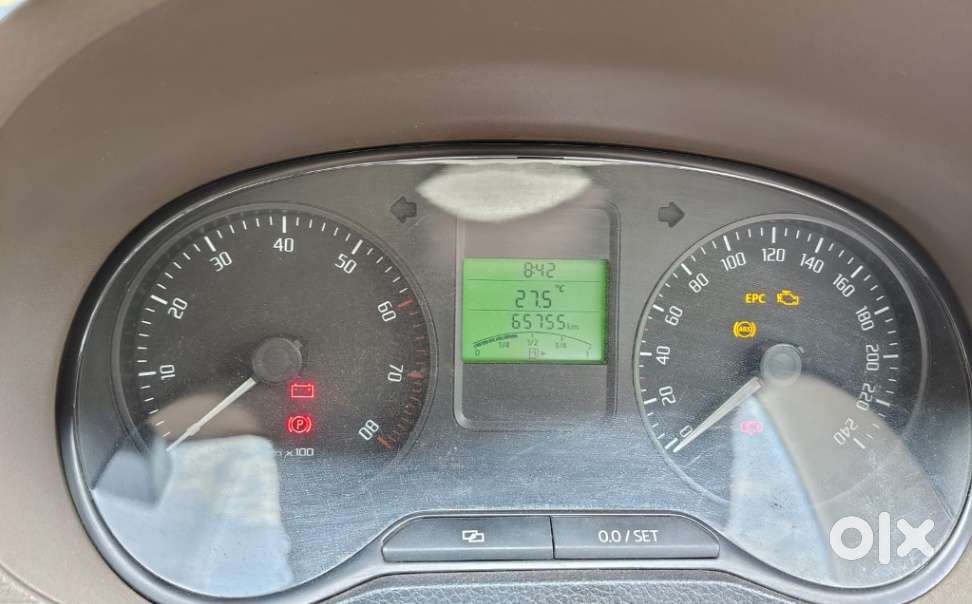 Skoda Rapid 1.6 Mpi Ambition, 2012, Petrol