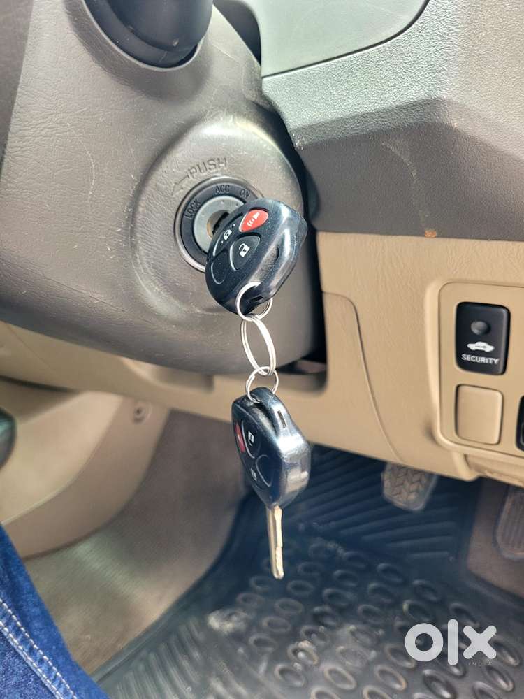 Toyota Fortuner 3.0 4x4 Manual, 2011, Diesel