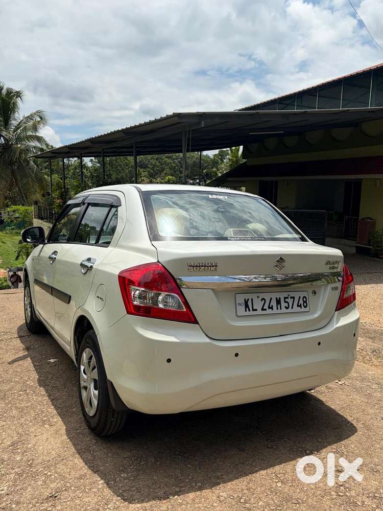 Maruti Suzuki Swift Dzire 1.2 Vxi Bsiv, 2016, Petrol