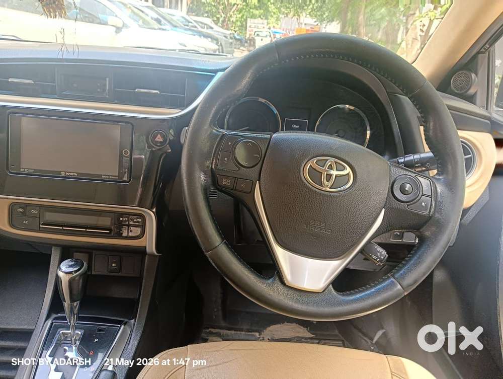 Toyota Corolla Altis 2013-2017 Vl At, 2017, Petrol