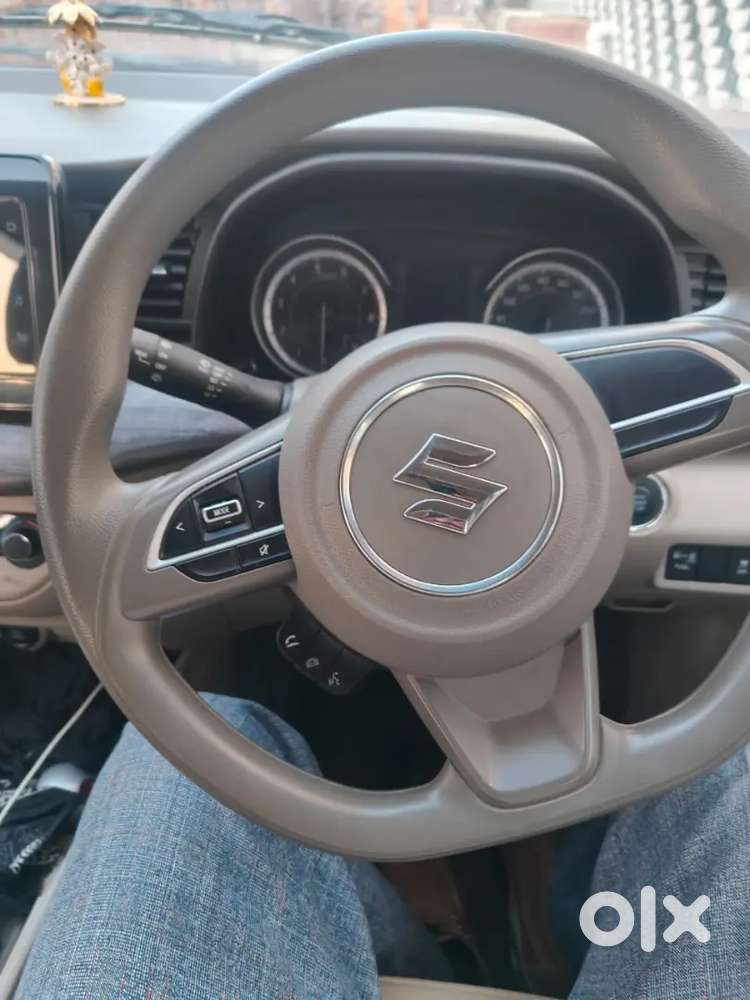 Maruti Suzuki Ertiga Zxi 2024 Cng अभी कंपनी में सर्विस और बीमा करवाया
