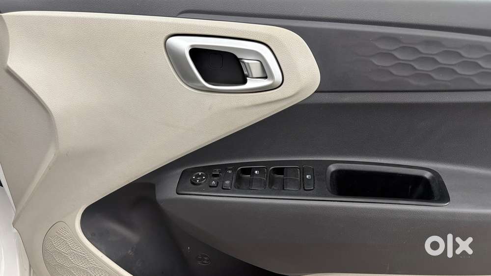 Hyundai Aura Sx Plus Automatic, 2023, Petrol