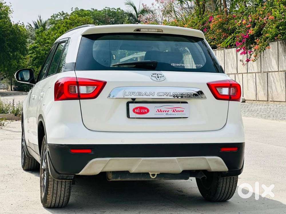 Toyota Urban Cruiser 1.5 Premium Grade At, 2022, Petrol