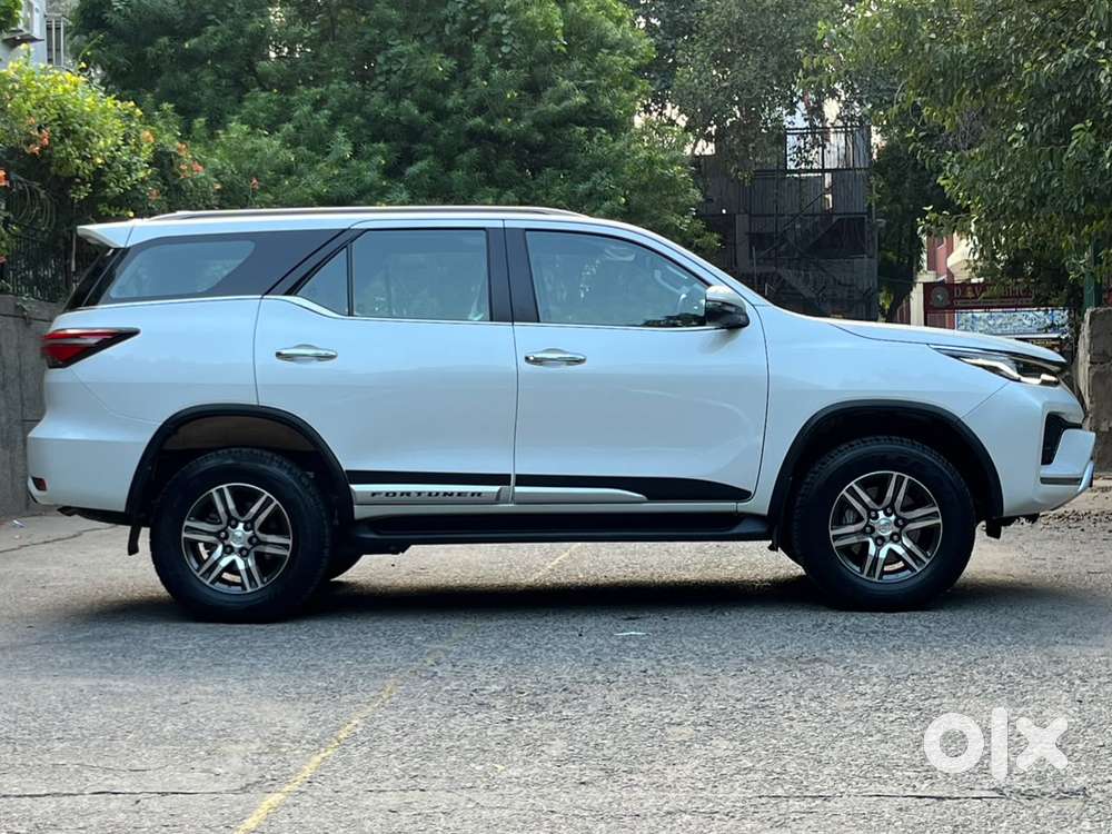 Toyota Fortuner 4x2 At 2.7 Petrol, 2024, Petrol